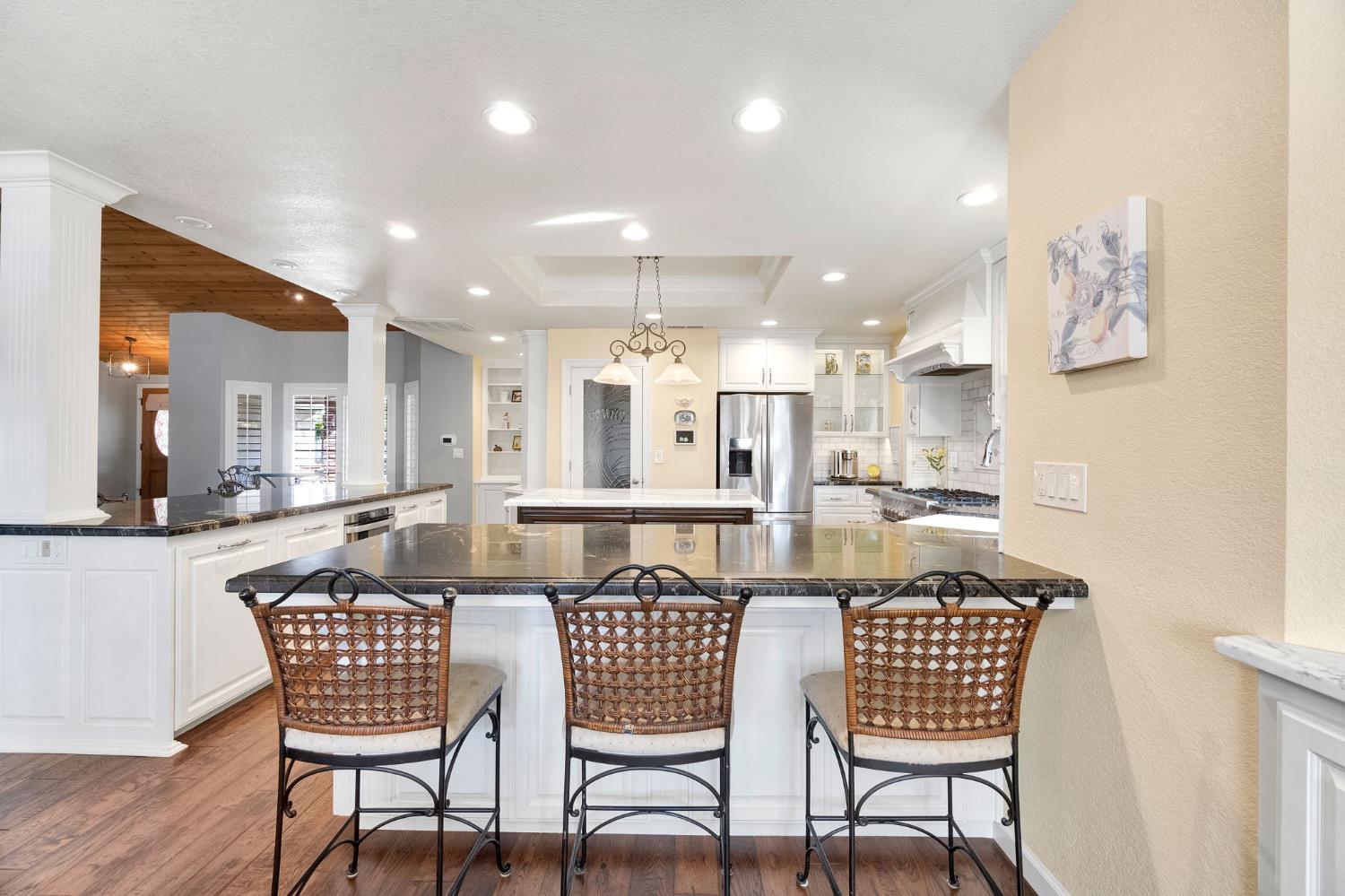 1367 E Decatur Ave, Fresno, CA 93720