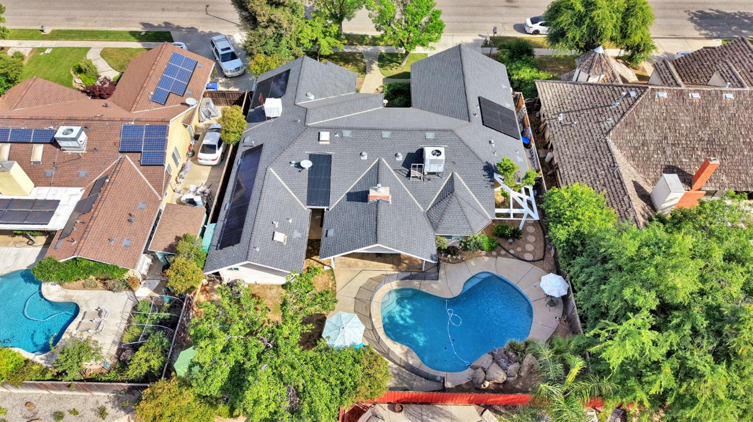 1367 E Decatur Ave, Fresno, CA 93720