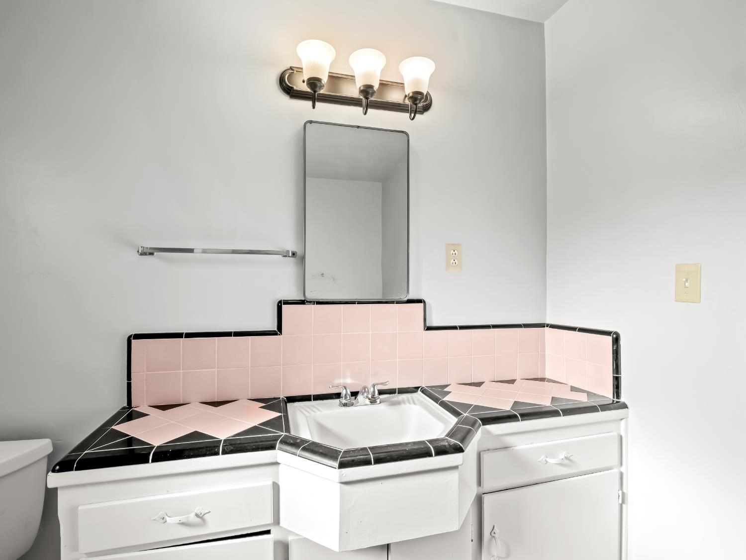 732 W Cortland Ave, Fresno, CA 93705