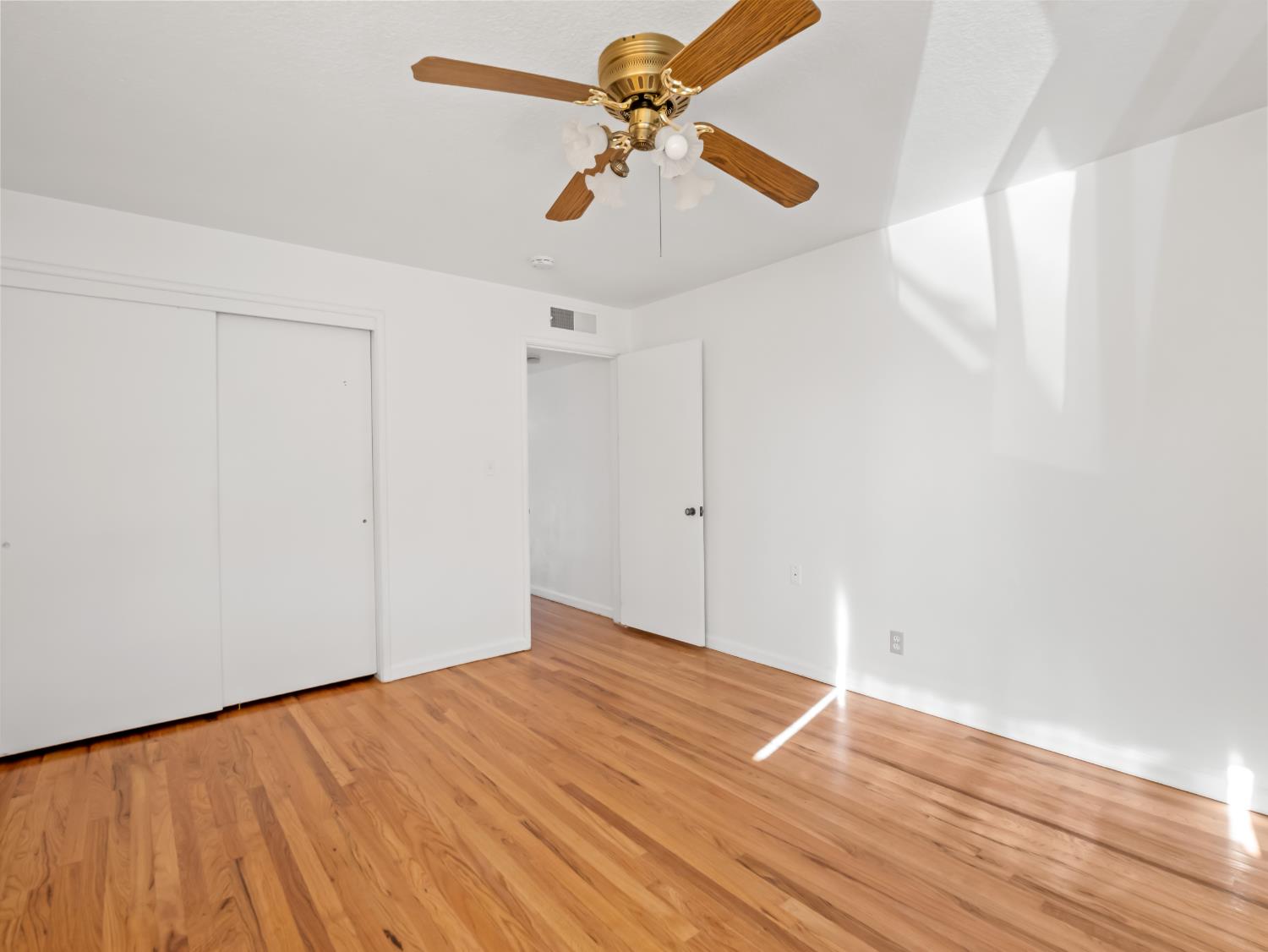 732 W Cortland Ave, Fresno, CA 93705