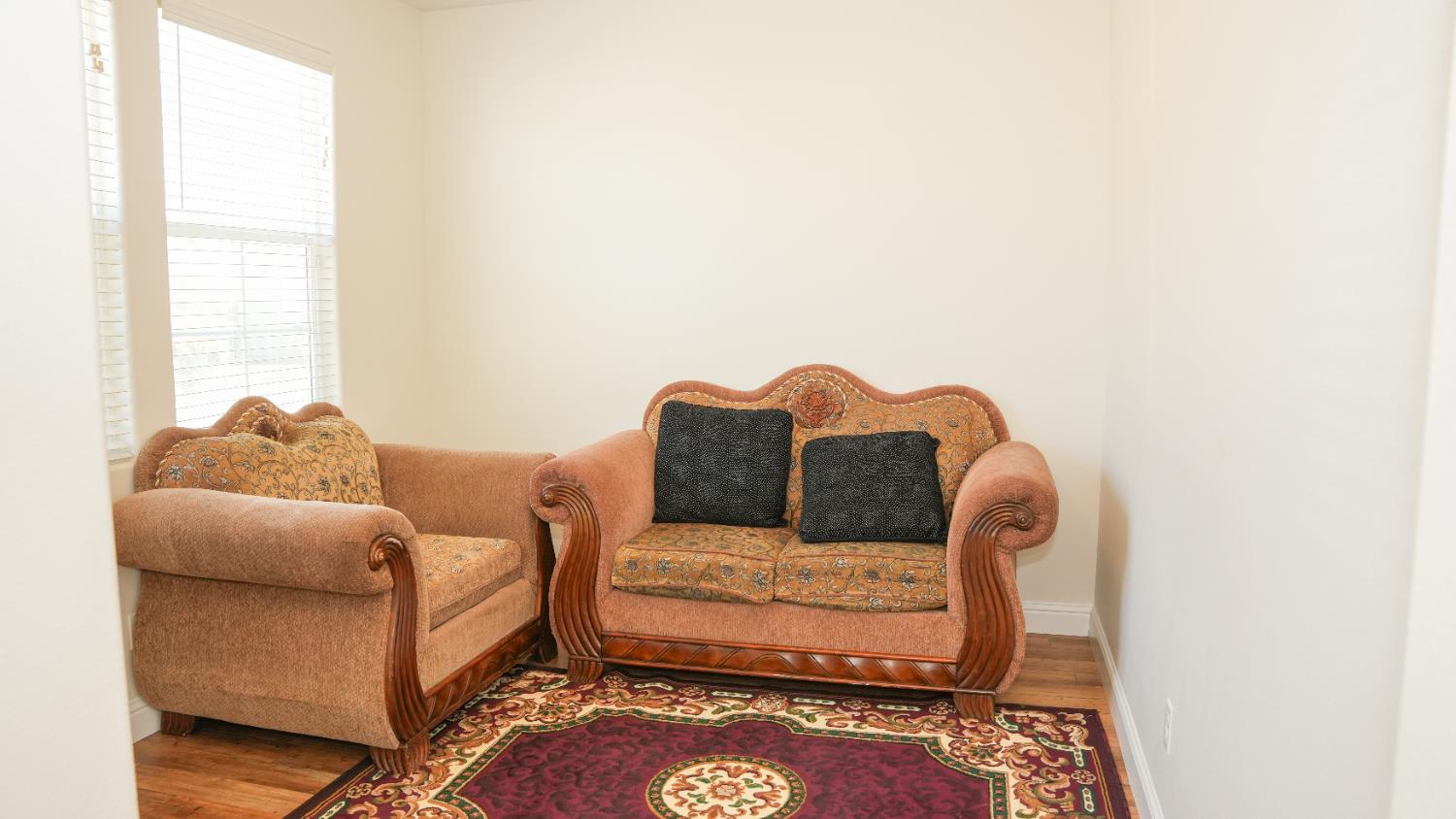 6125 W Donner Ave, Fresno, CA 93723