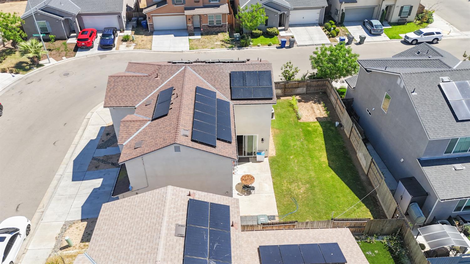 6125 W Donner Ave, Fresno, CA 93723