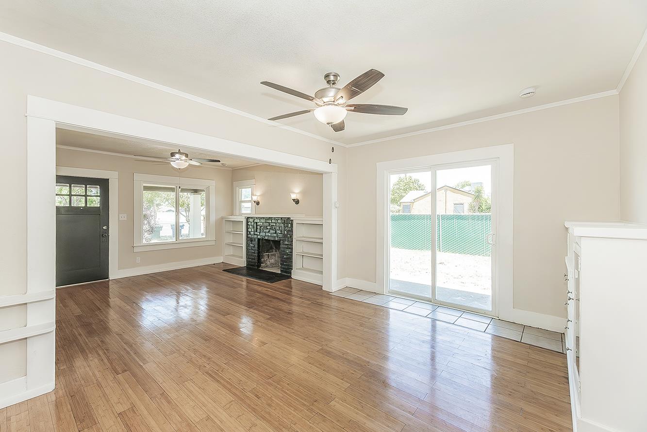 1044 E Cornell Ave, Fresno, CA 93704