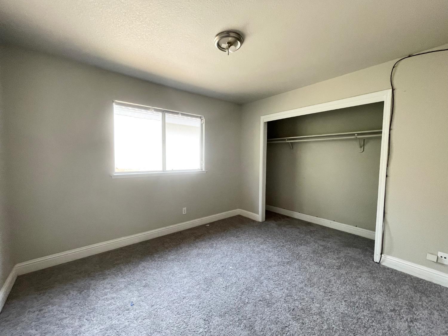 5706 W Ellery Ave, Fresno, CA 93722