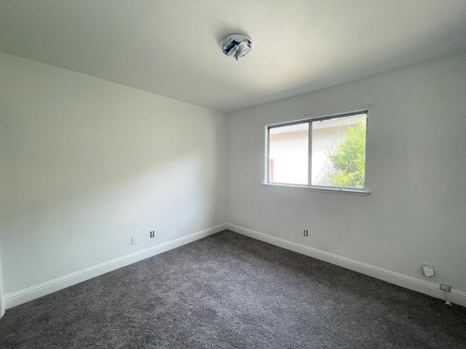 5706 W Ellery Ave, Fresno, CA 93722