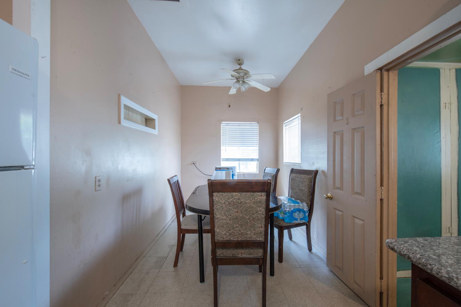 3829 E Iowa Ave, Fresno, CA 93702