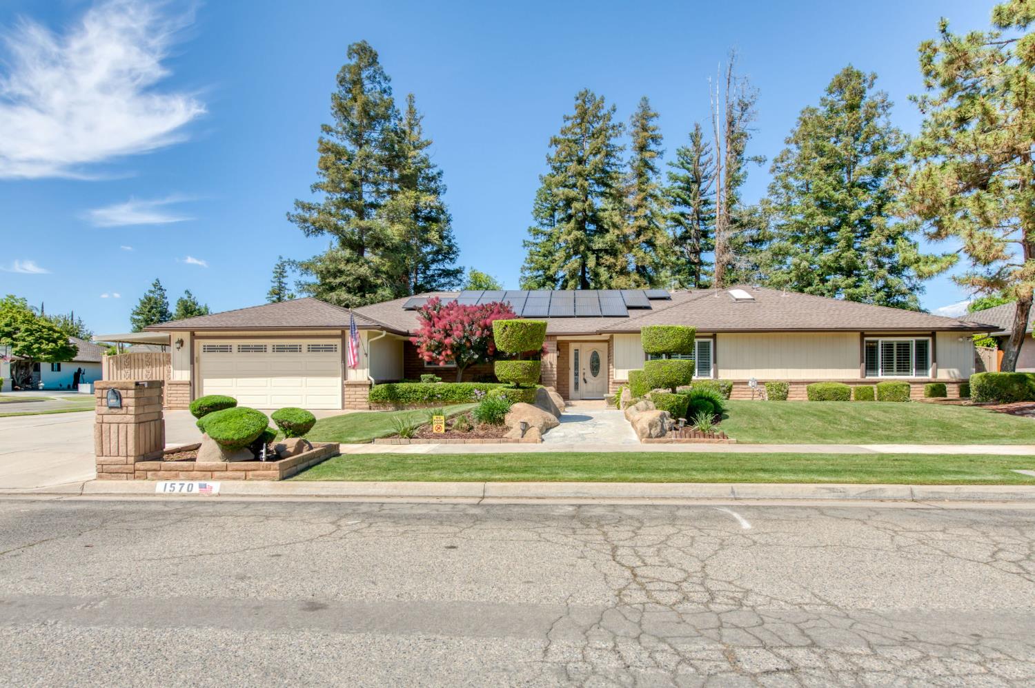 ADDRESS WITHHELD, Fresno, CA 93711