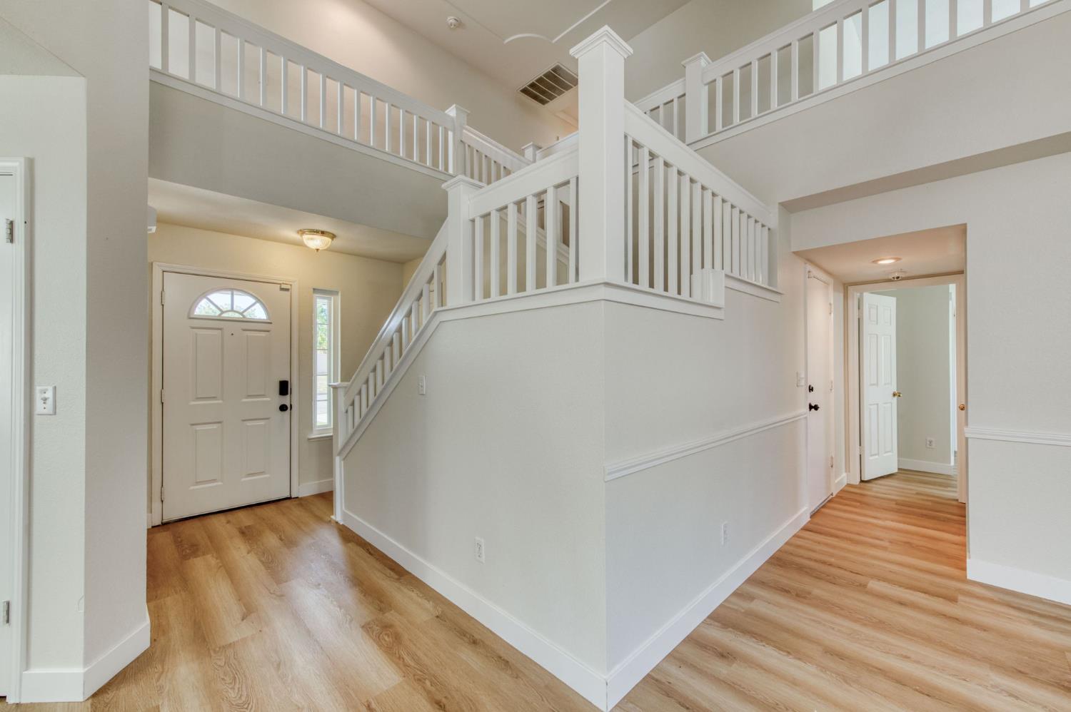 4622 W Flint Way, Fresno, CA 93722