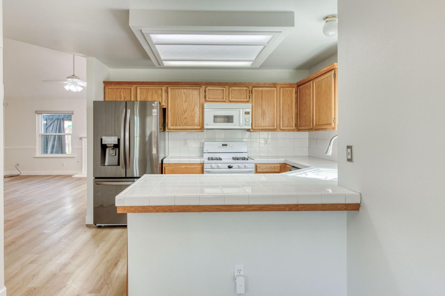 4622 W Flint Way, Fresno, CA 93722