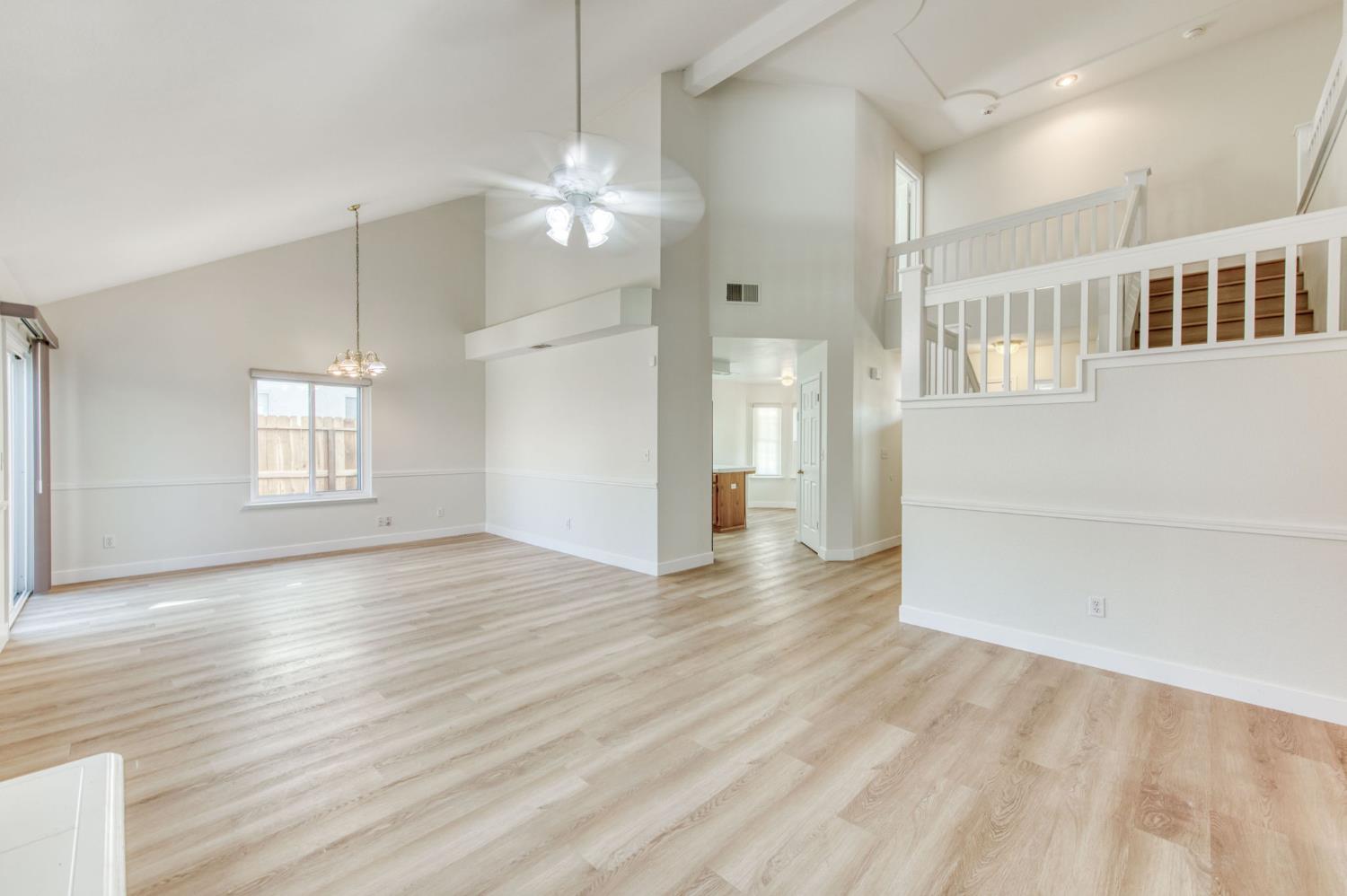 4622 W Flint Way, Fresno, CA 93722