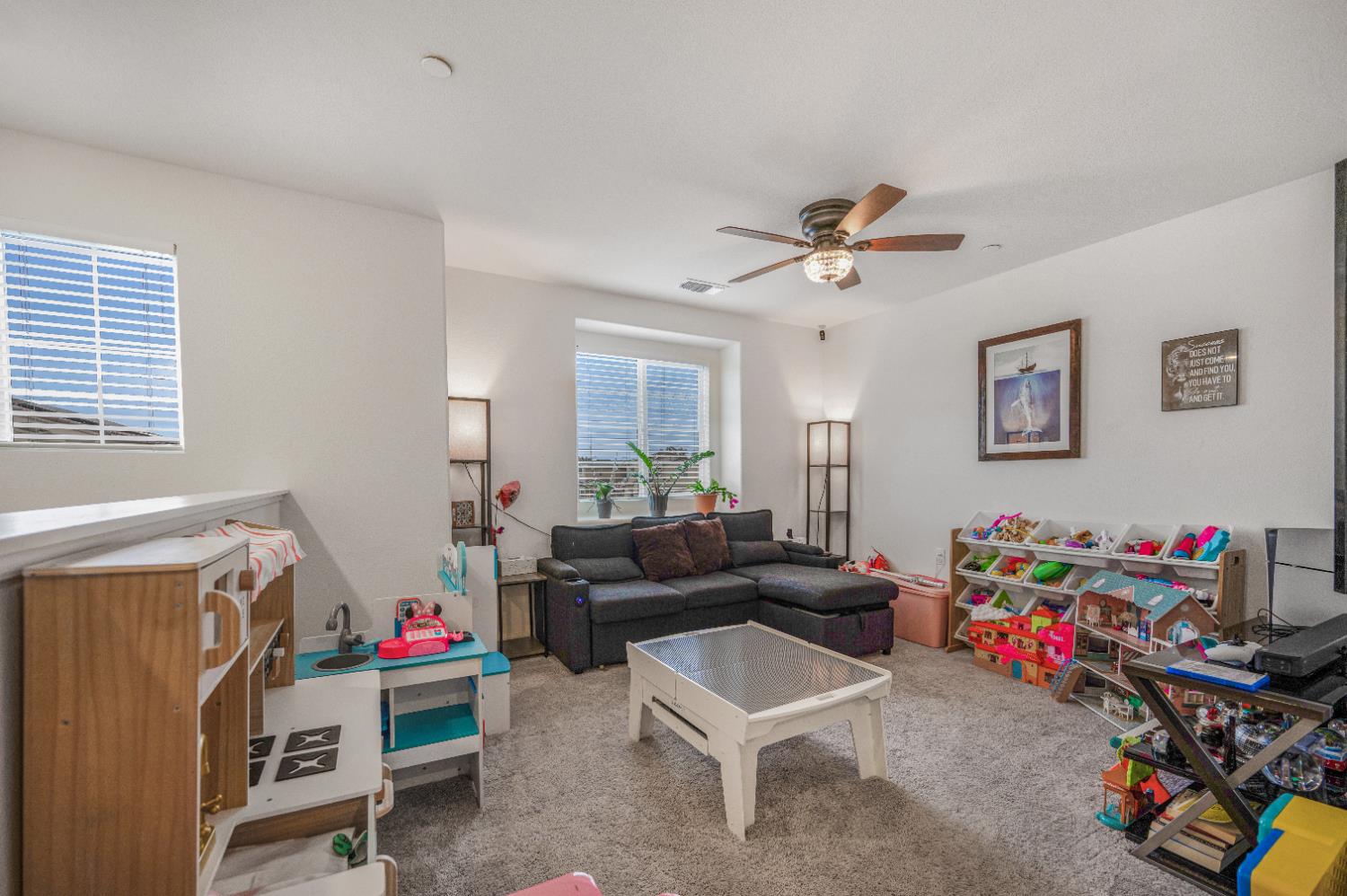 6648 E Washington Ave, Fresno, CA 93727