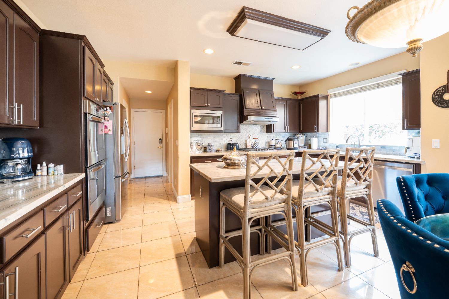 9655 N Willey Ct, Fresno, CA 93720