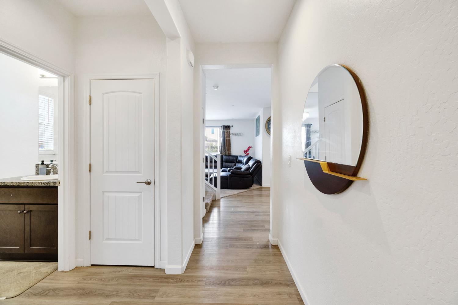 6118 E Berkeley Ave, Fresno, CA 93727