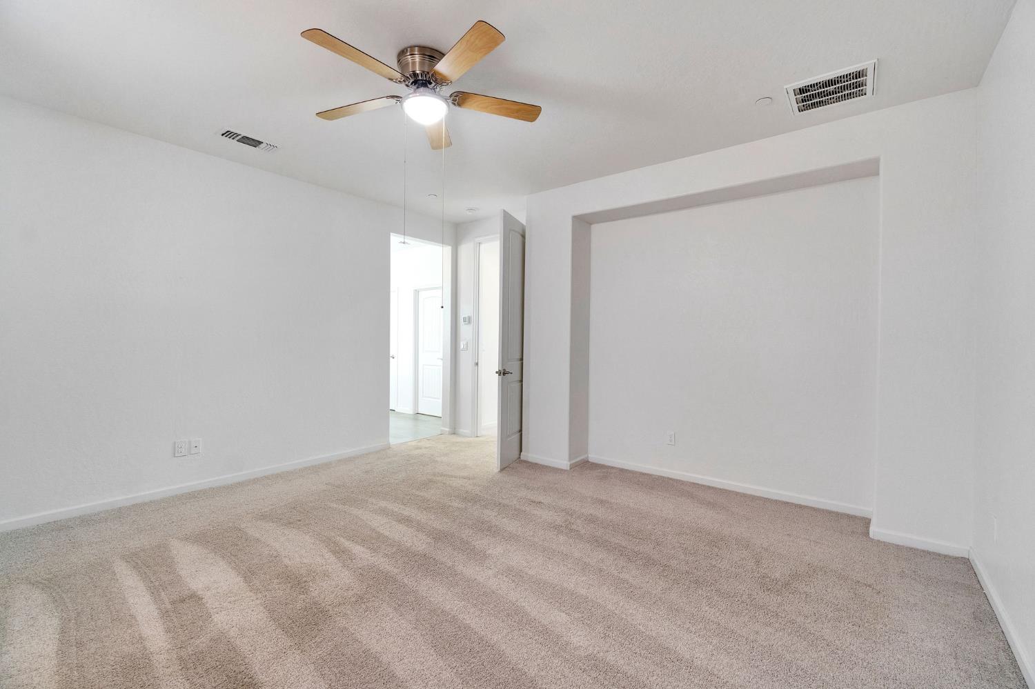 6118 E Berkeley Ave, Fresno, CA 93727