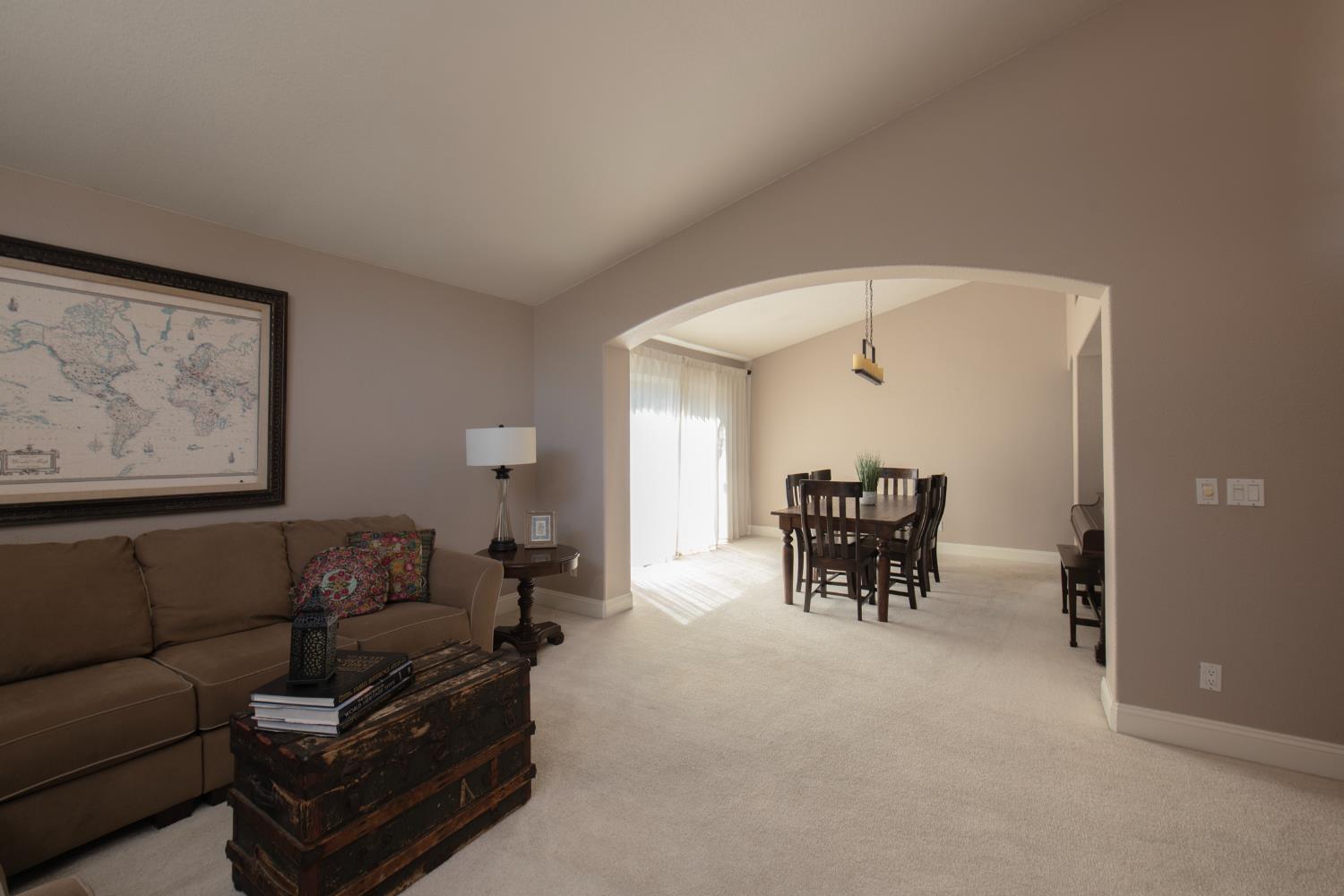 2173 E Muncie Ave, Fresno, CA 93720