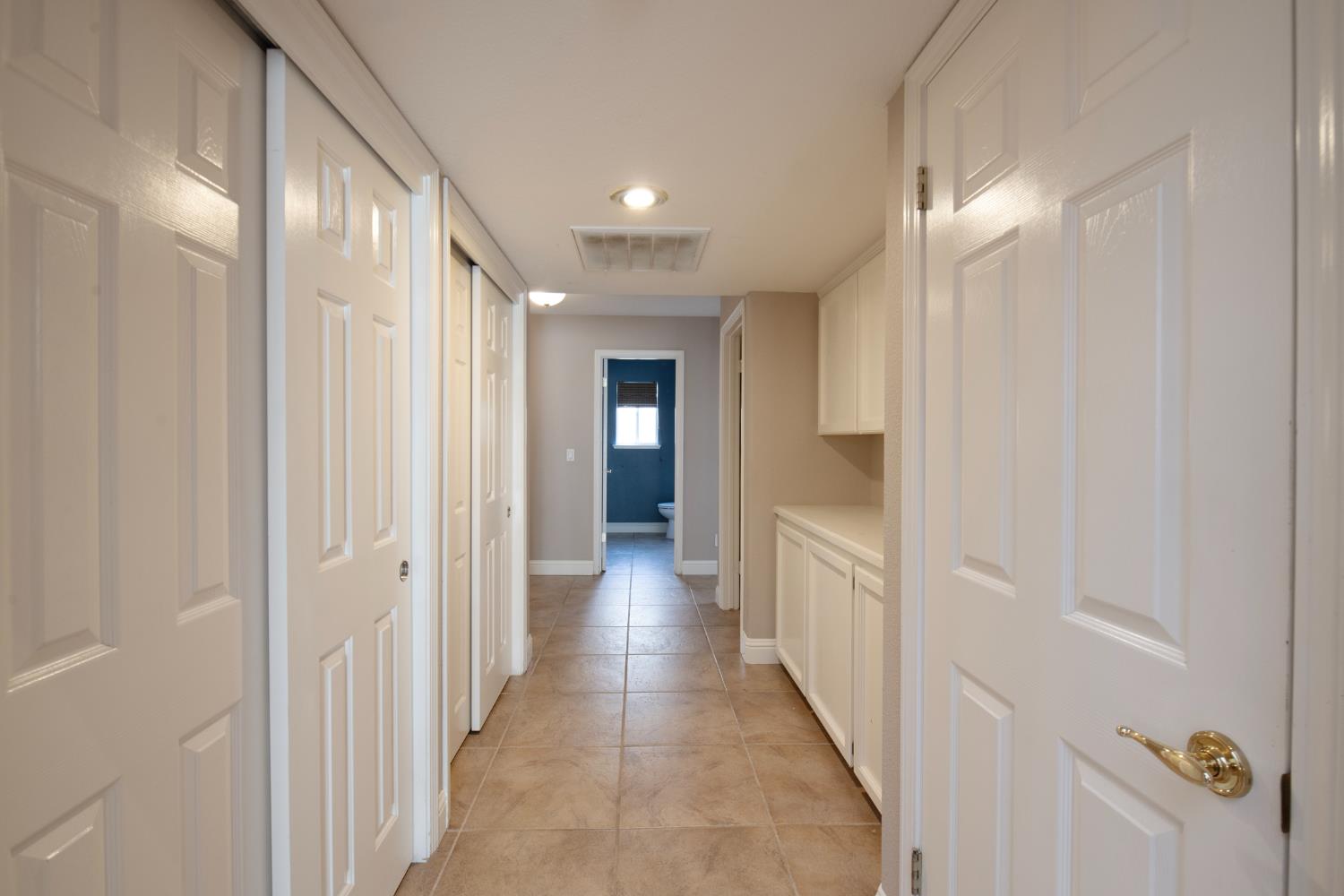 2173 E Muncie Ave, Fresno, CA 93720