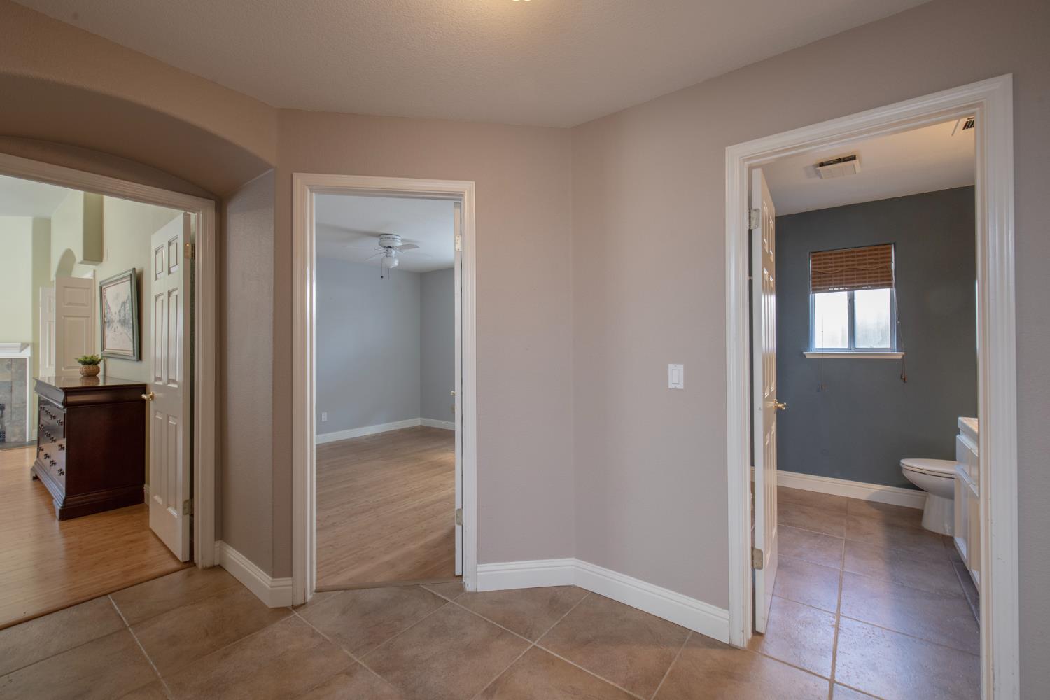 2173 E Muncie Ave, Fresno, CA 93720