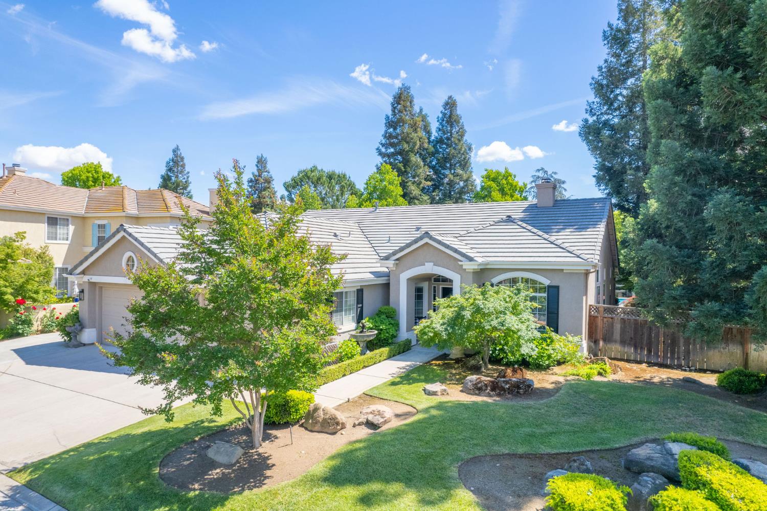 10621 N Pierpont Cir, Fresno, CA 93730