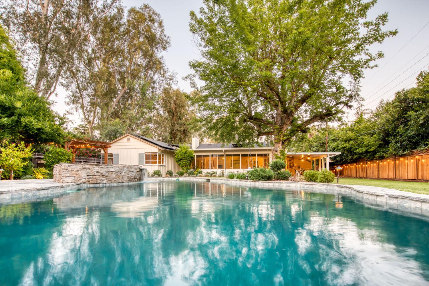 4687 N Wishon Ave, Fresno, CA 93704