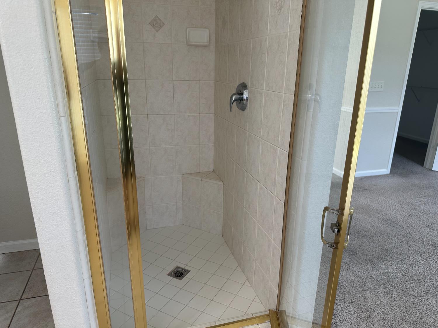 2523 E Cole Ave, Fresno, CA 93720