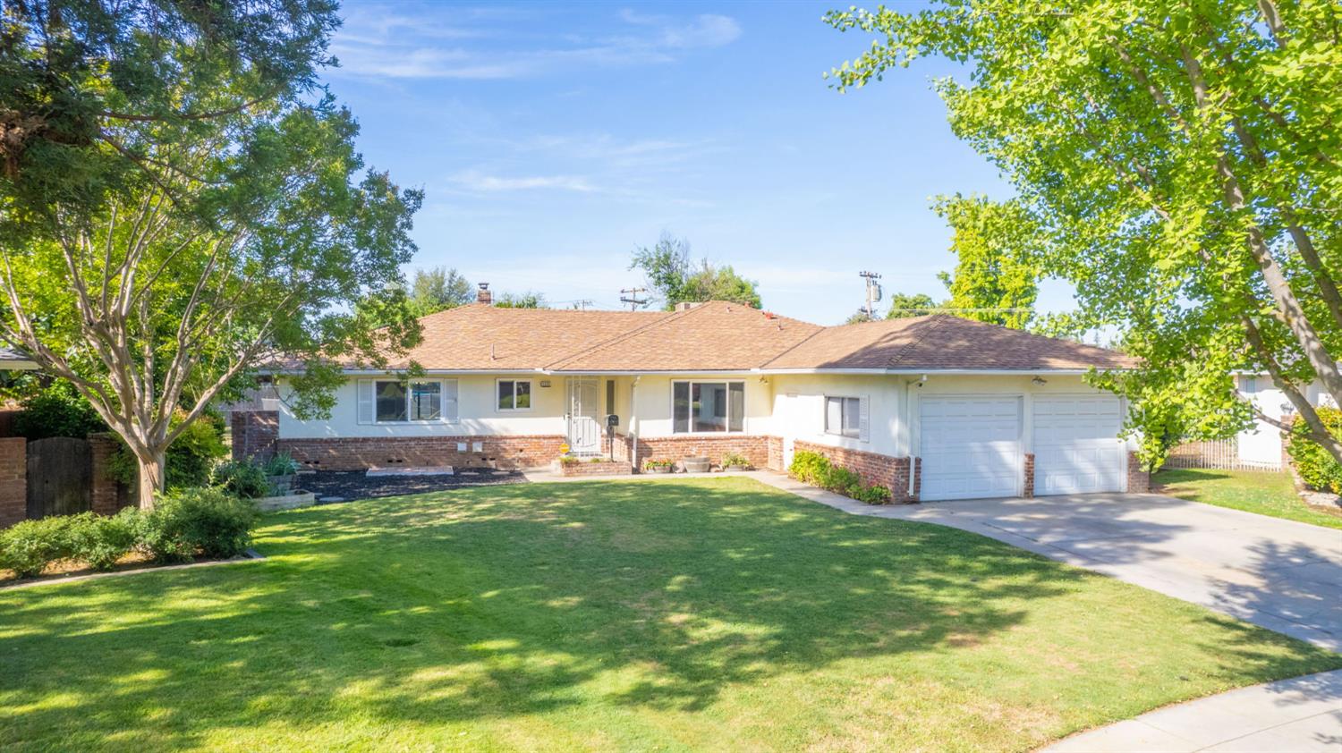 1265 E Portals Ave, Fresno, CA 93710