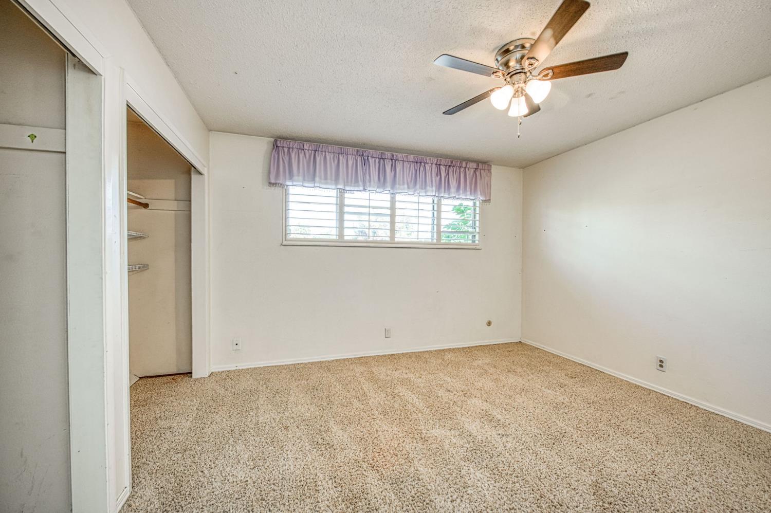 1265 E Portals Ave, Fresno, CA 93710