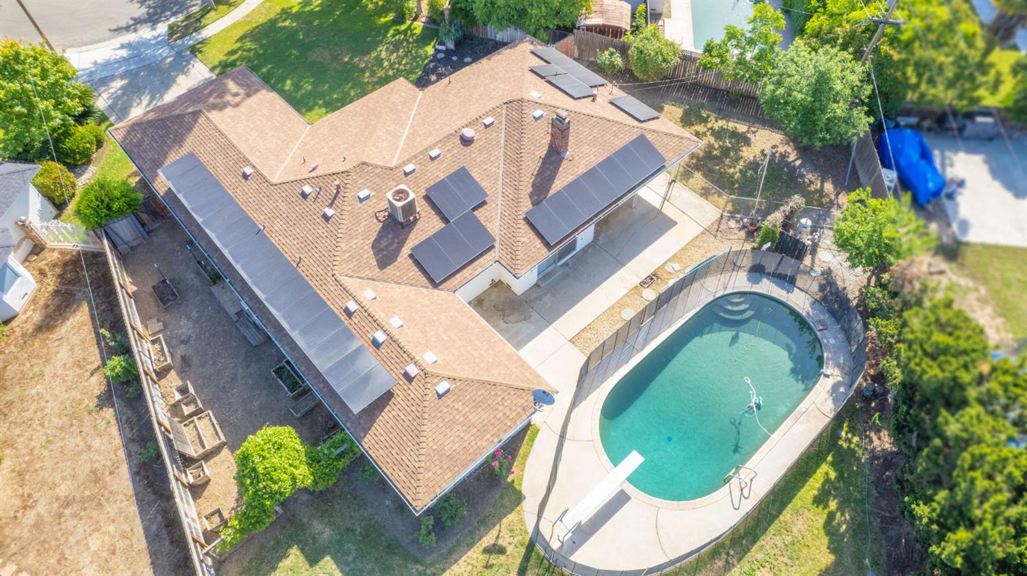 1265 E Portals Ave, Fresno, CA 93710