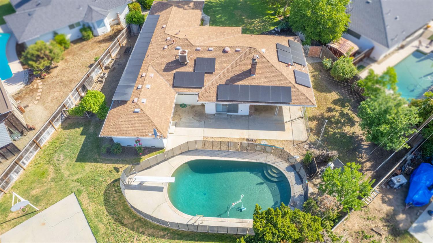 1265 E Portals Ave, Fresno, CA 93710