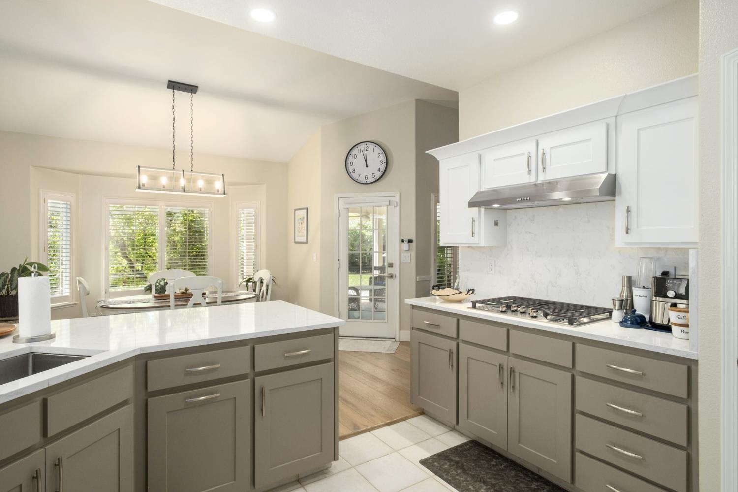 1795 E Turnberry Ave, Fresno, CA 93730