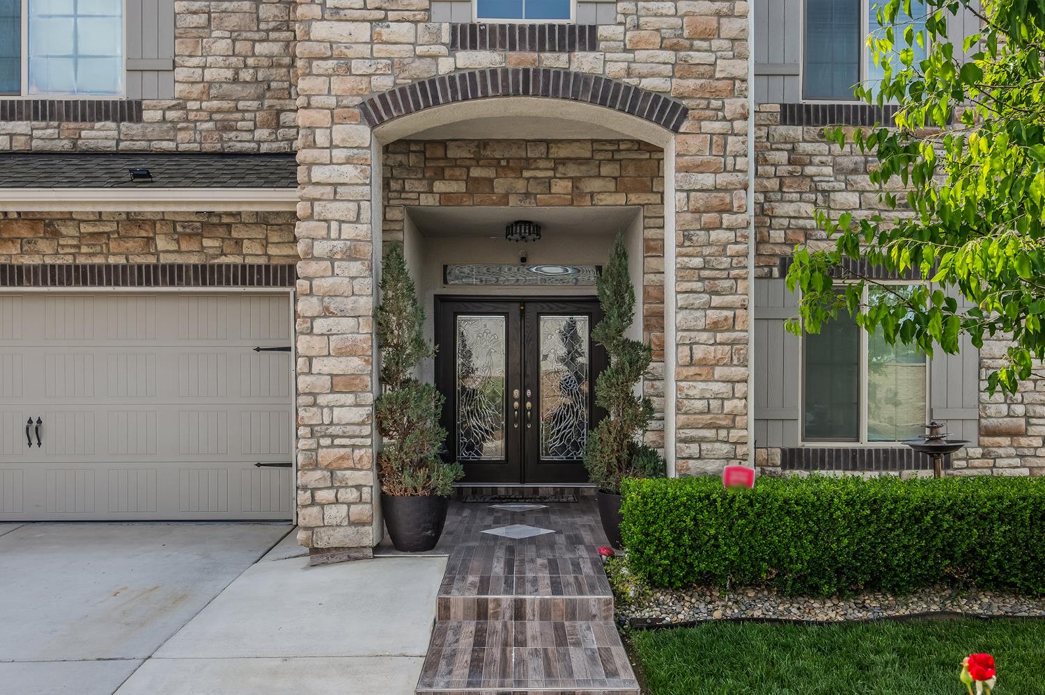 5355 W Hammond Ave, Fresno, CA 93722