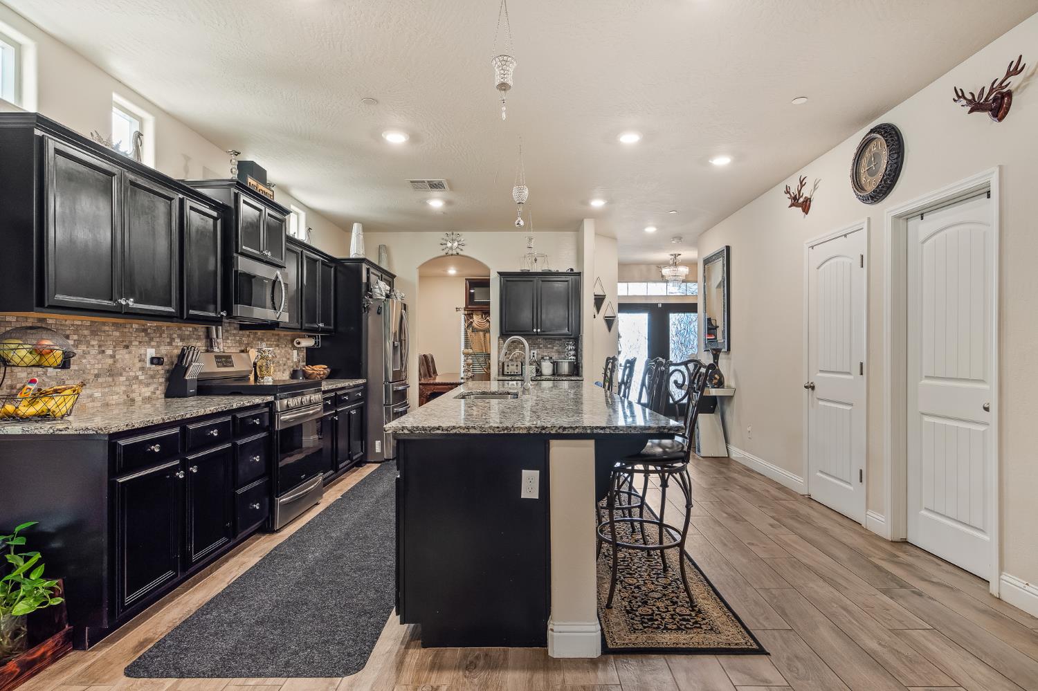 5355 W Hammond Ave, Fresno, CA 93722