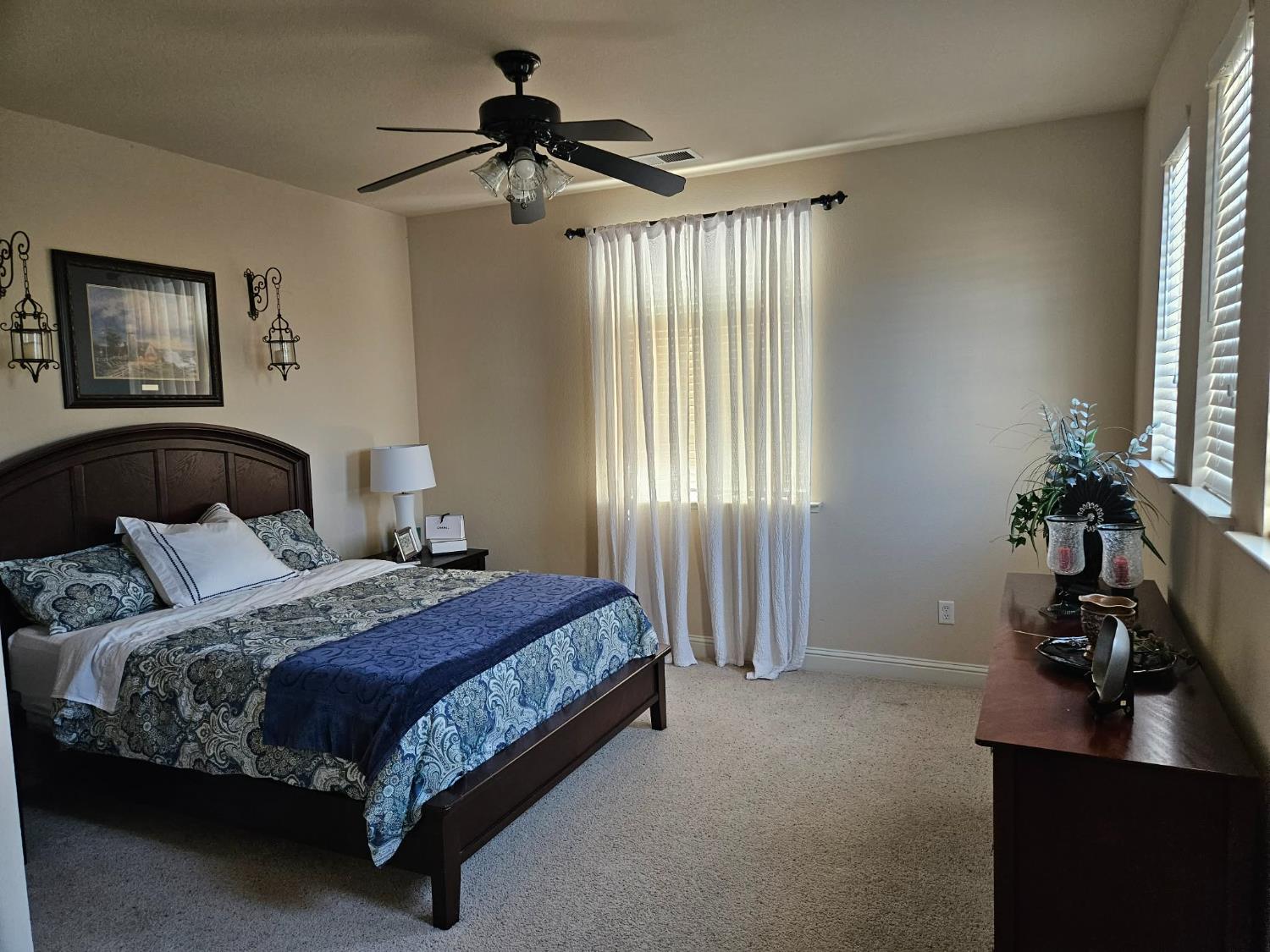 2917 E Trenton Ave, Fresno, CA 93720