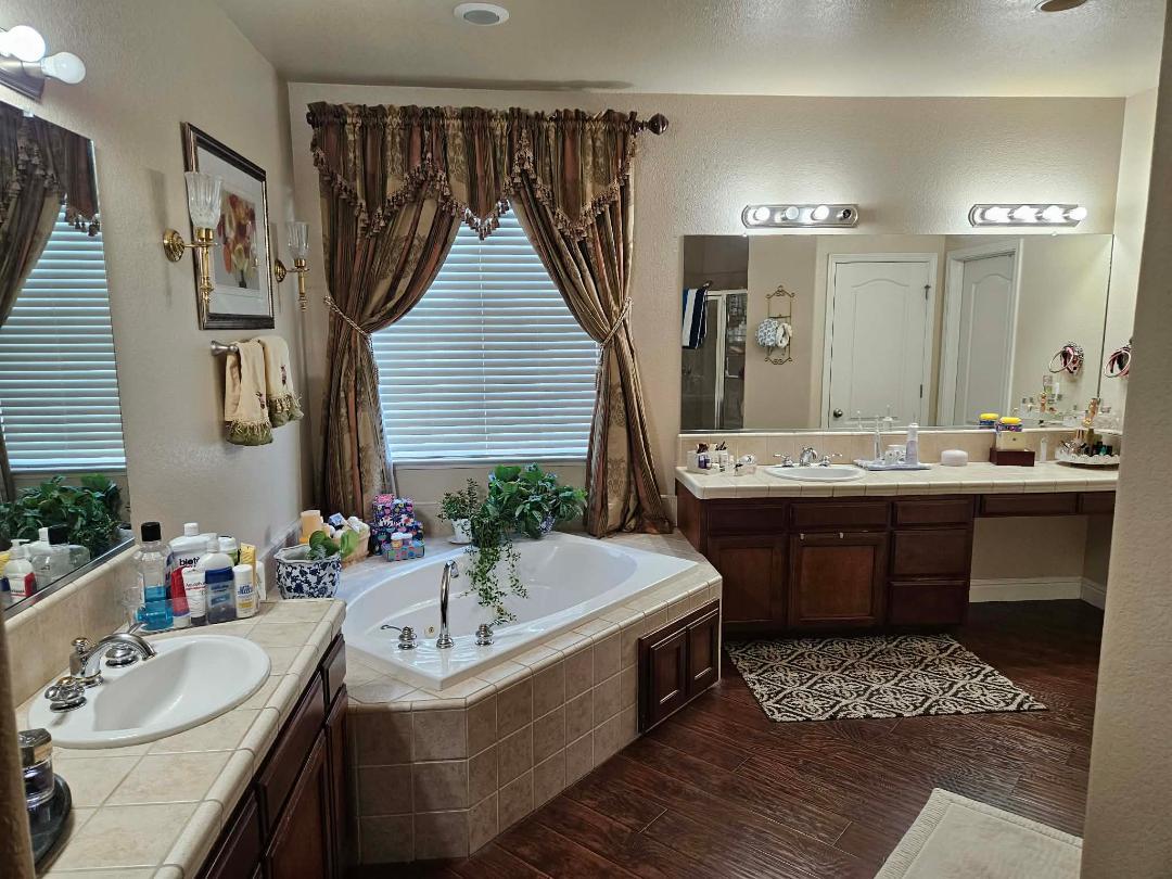 2917 E Trenton Ave, Fresno, CA 93720