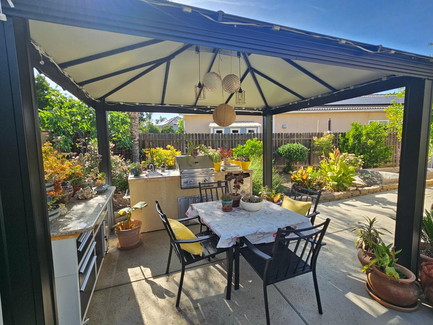 2917 E Trenton Ave, Fresno, CA 93720