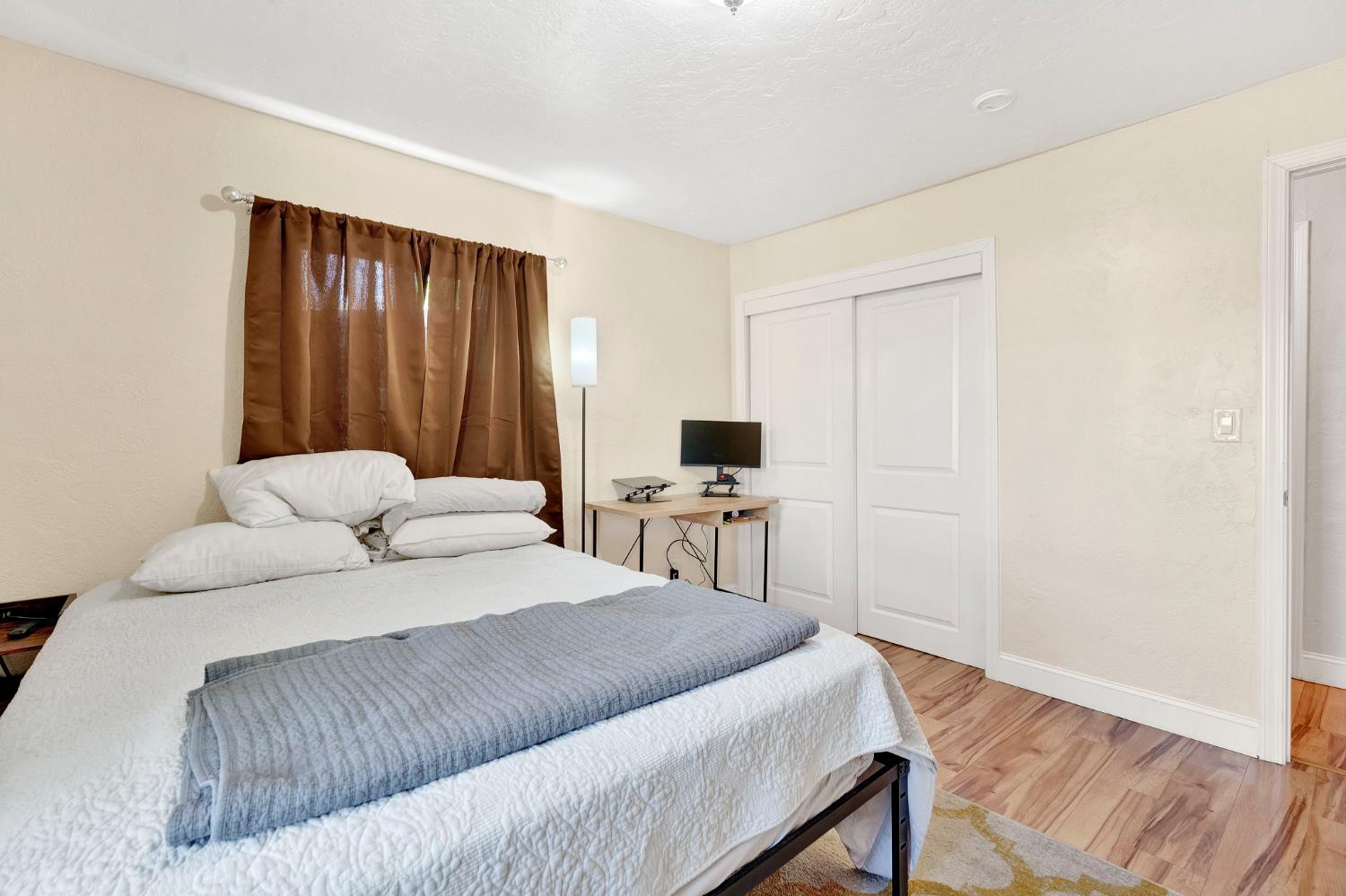 4104 E Madison Ave, Fresno, CA 93702