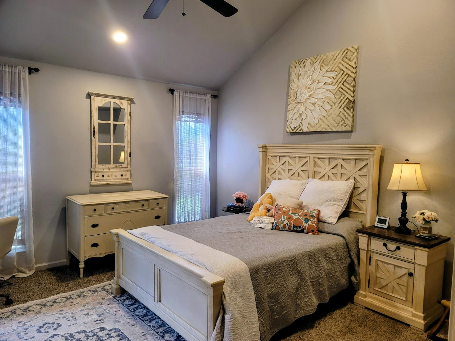 2827 E Shea, Fresno, CA 93720