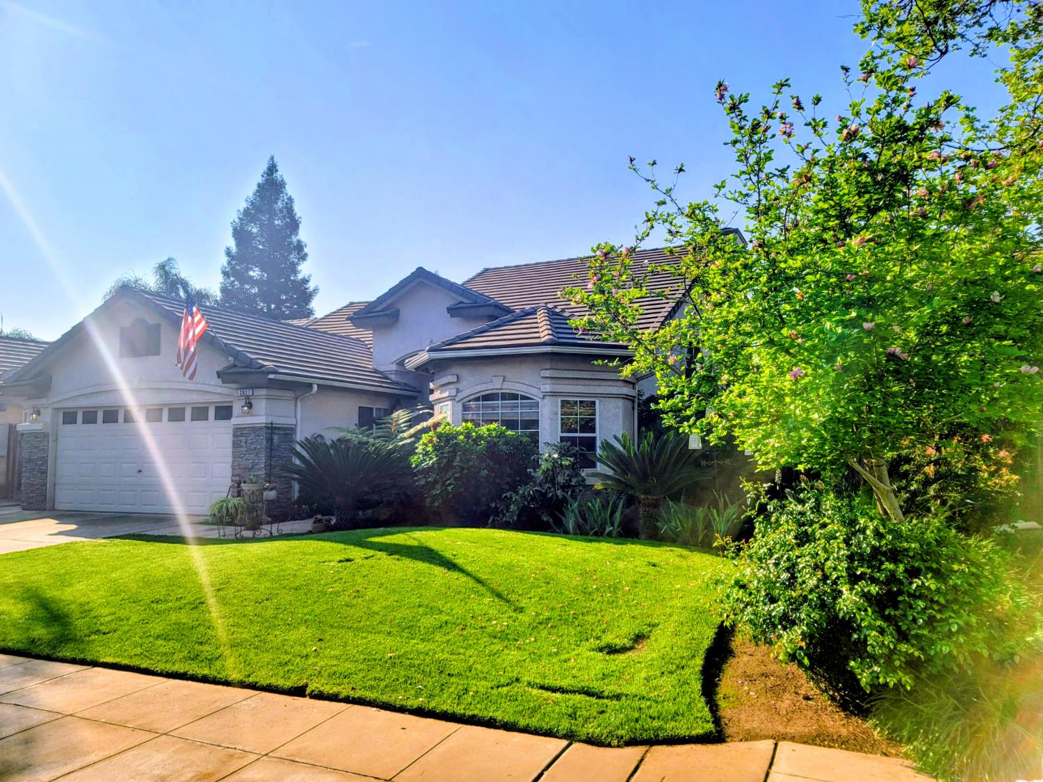 2827 E Shea, Fresno, CA 93720