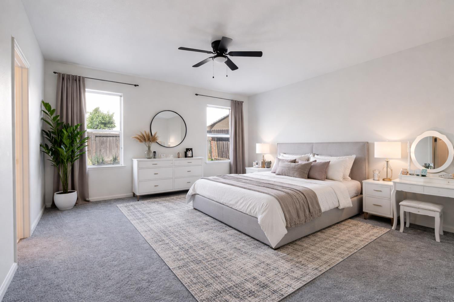 10263 N Recreation Ave, Fresno, CA 93730