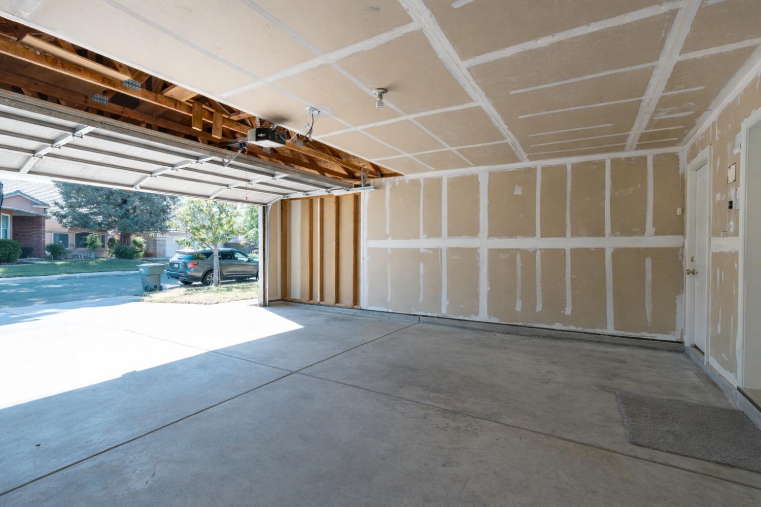 10263 N Recreation Ave, Fresno, CA 93730