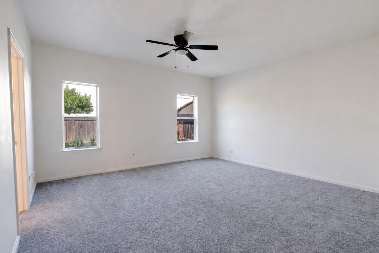 10263 N Recreation Ave, Fresno, CA 93730