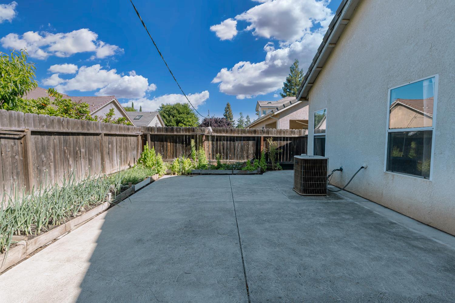 10263 N Recreation Ave, Fresno, CA 93730