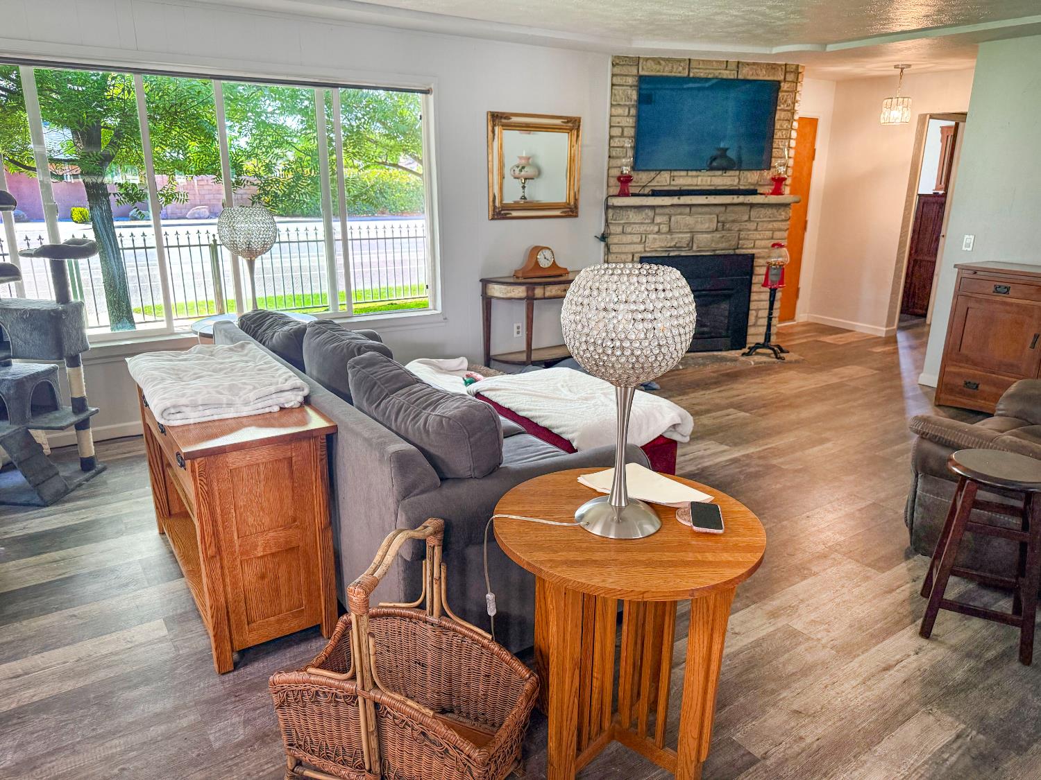 2708 N Maple Ave, Fresno, CA 93703