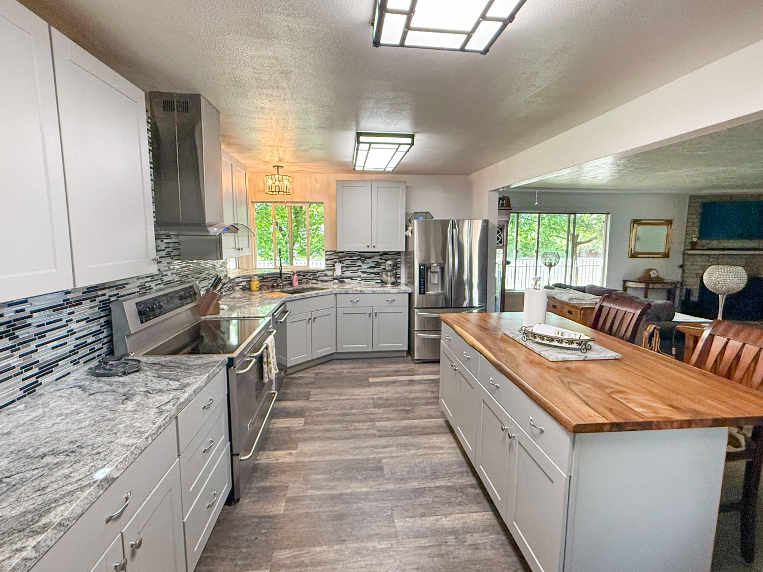 2708 N Maple Ave, Fresno, CA 93703