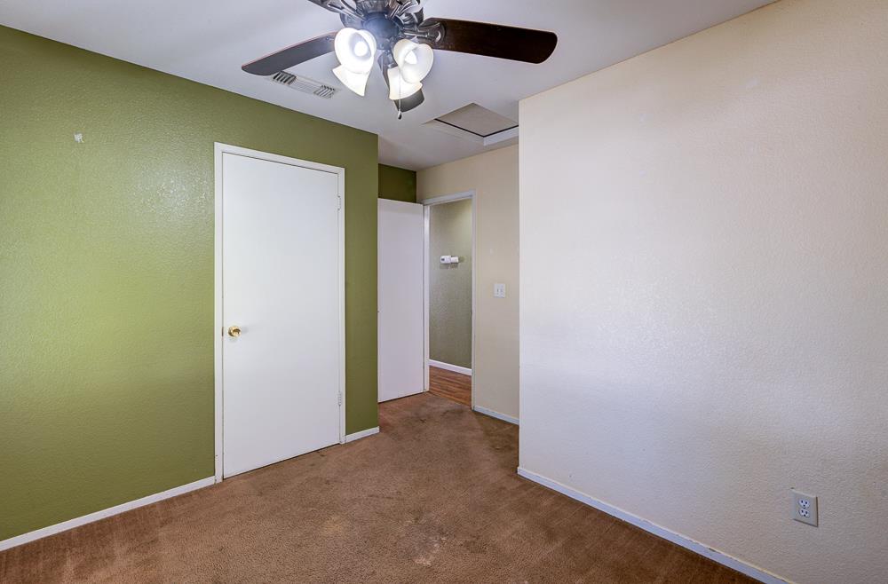 3984 E Robinson Ave, Fresno, CA 93726