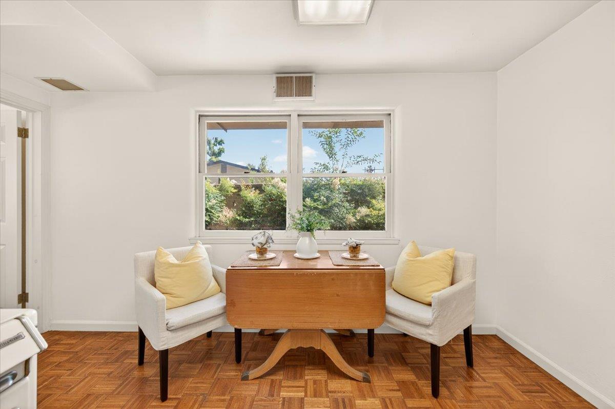 1220 E Sussex Way, Fresno, CA 93704