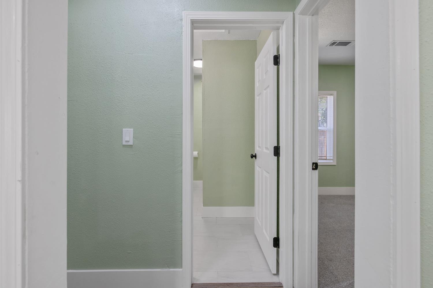 1247 N Ferger Ave, Fresno, CA 93728