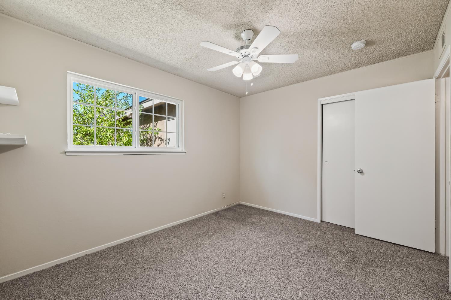 3443 W Oswego Ave, Fresno, CA 93711