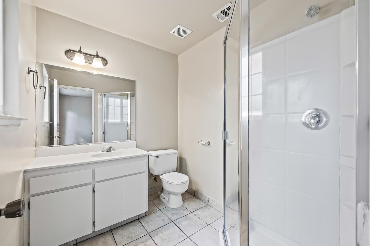 3443 W Oswego Ave, Fresno, CA 93711