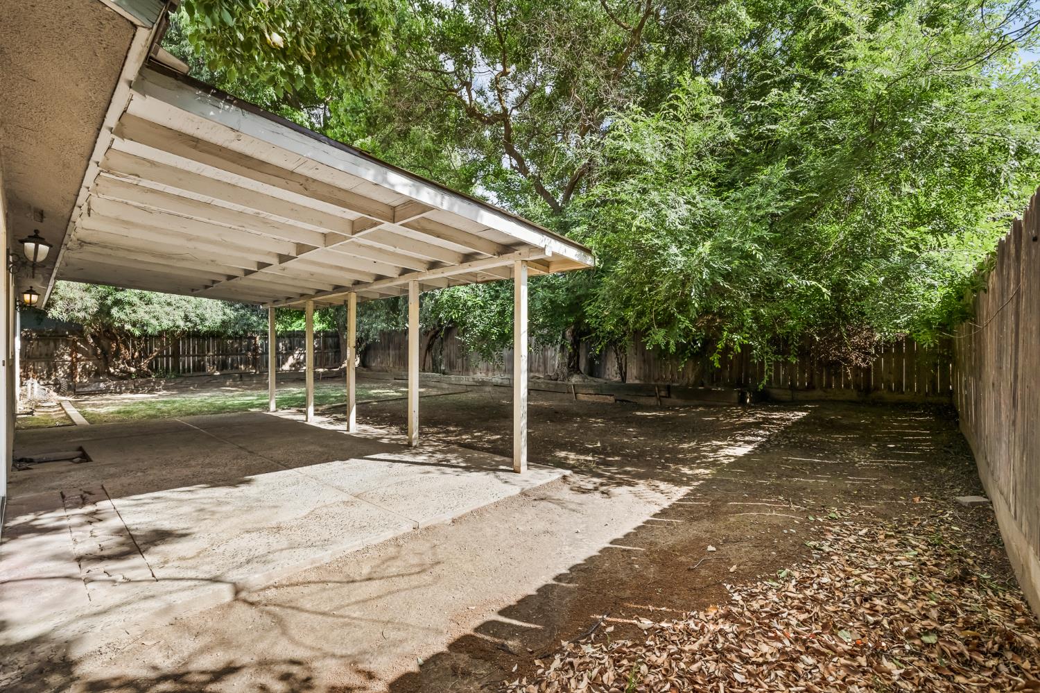 3443 W Oswego Ave, Fresno, CA 93711