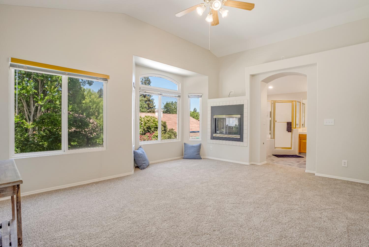 5918 W Chennault Ave, Fresno, CA 93722